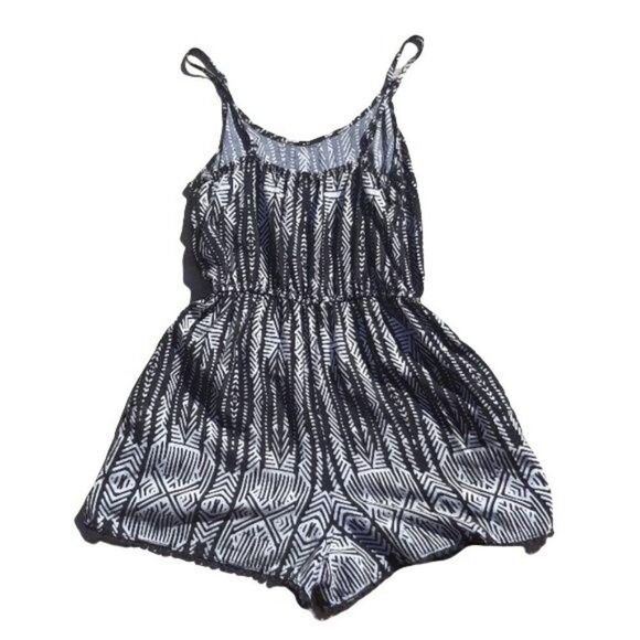 Mossimo Spaghetti Strap Scoop Neck Cinched Waist Aztec Scalloped Romper Blk Sz S - Picture 6 of 9